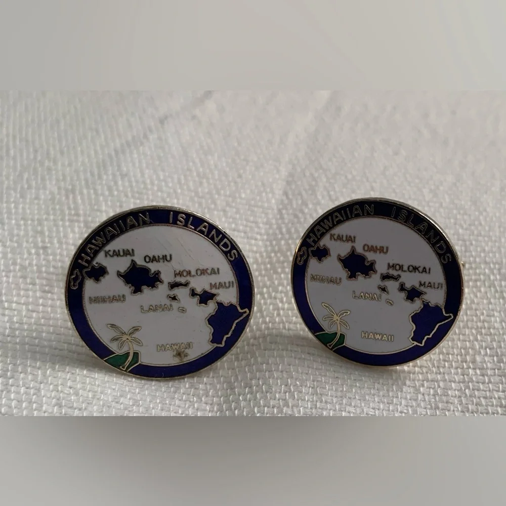 Vintage Gold-Tone Hawaiian Islands Round Cufflinks